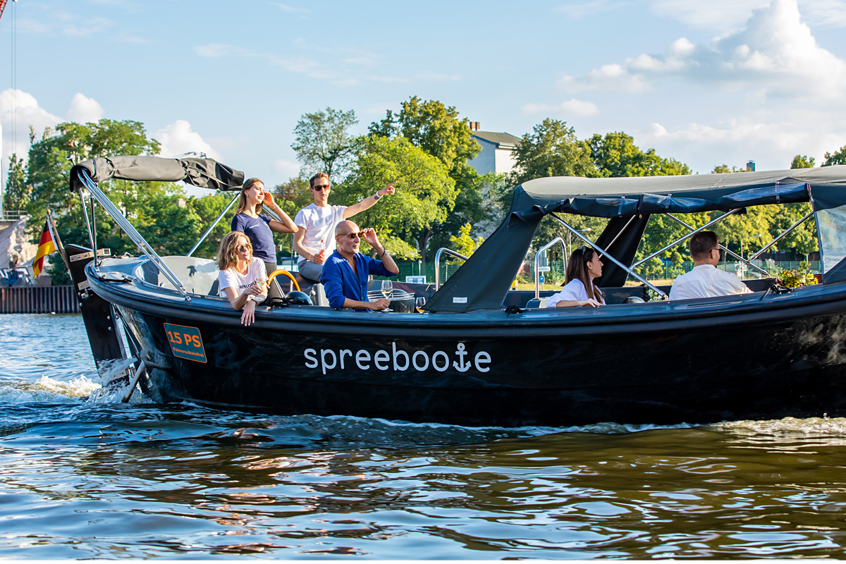 Spreeboote in der Citymarina