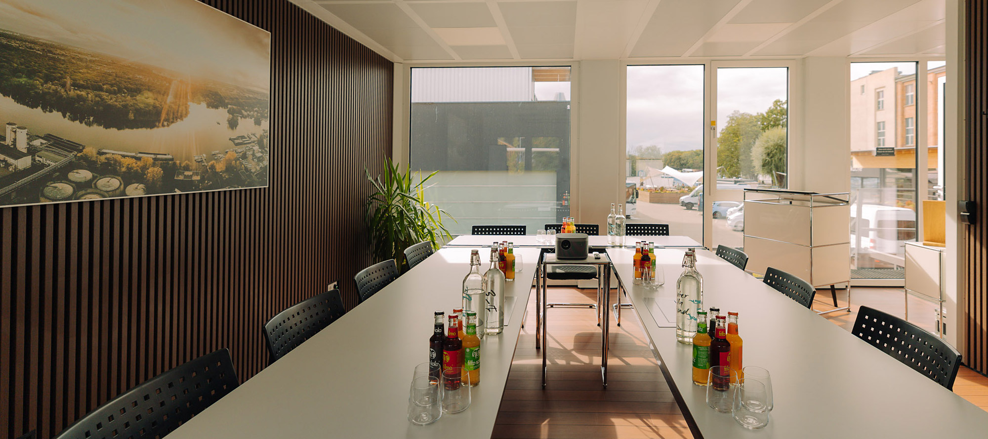 Meeting Cube - Meeting am Wasser - Citymarina Berlin